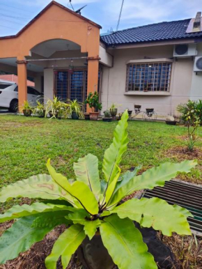 Nana's Seremban 2 Homestay